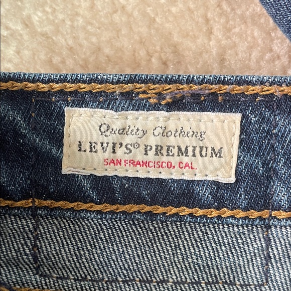 Levi’s Wedgie Straight Size 30 Women's Jeans 🥂 - Picture 5 of 9